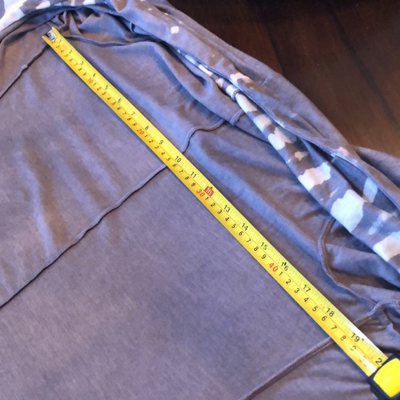 🦋Elan bohemian tie-dye scarf front long sleeved asymmetrical hem duster - Picture 9 of 9